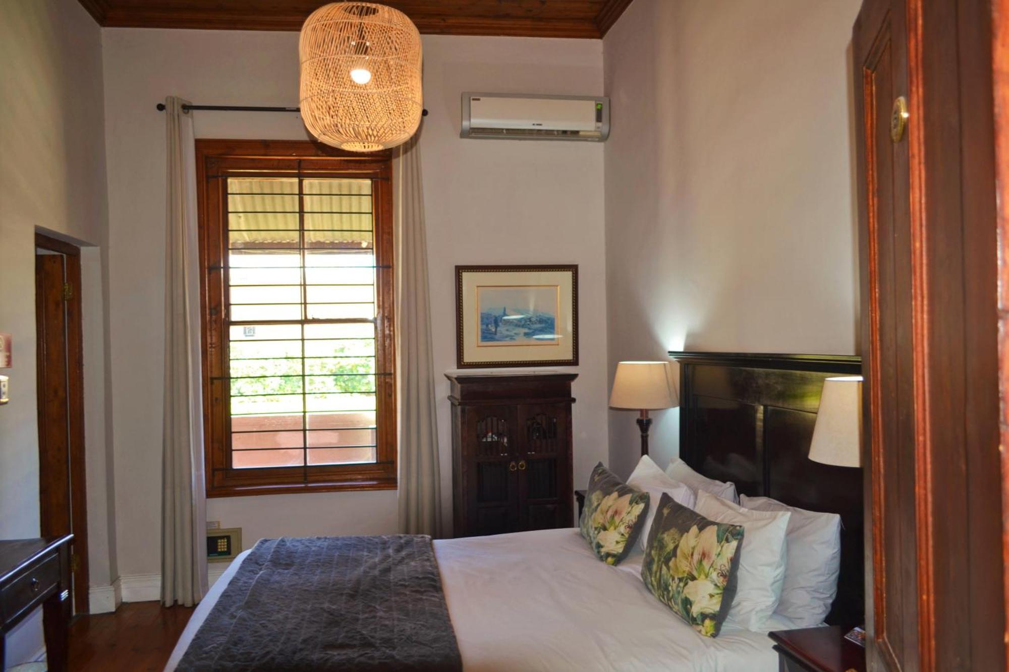 Old House Lodge Beaufort West Ngoại thất bức ảnh